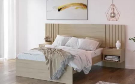 Cama Casal Com Painel Ripado e 2 Mesas de Cabeceira Hanover Robel